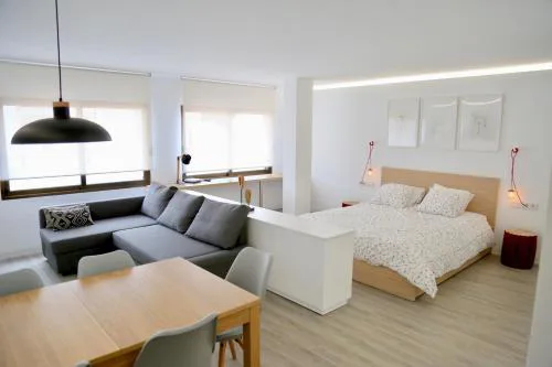 VG Plaza Ayuntamiento Grand Apartments