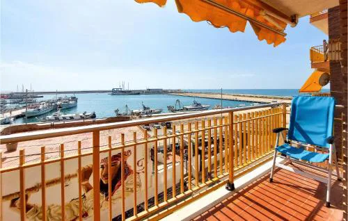 Stunning Apartment In Vinaròs