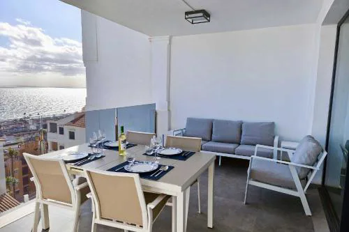 Blue Suites 204