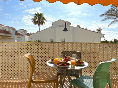 CALABELLA 1 Pirate View, frontline beach la Cala de Mijas, Wi-Fi