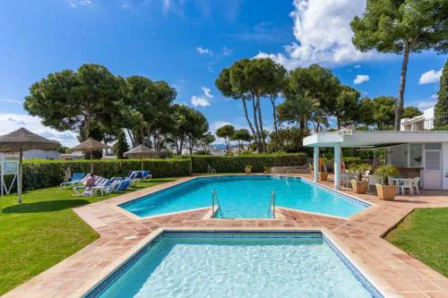 Large Studio 400m From The beach