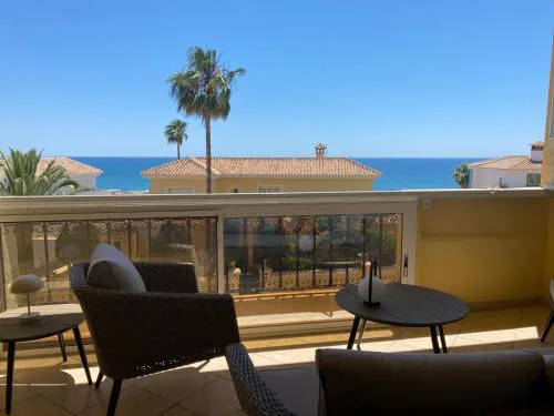 Lets in the Sun Sea view apartment botánico