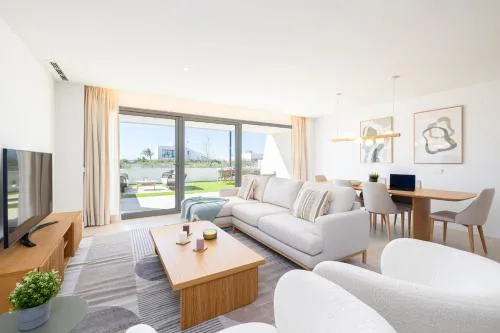 Luxury House Chaparral Golf E70 by AORA STAY