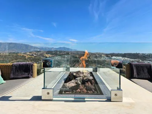 Penthouse with extensive terraces and a Private Plunge Pool