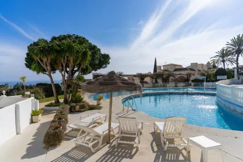 Pool and Sea Views A106