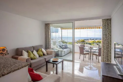 Stunning ocean view apartment