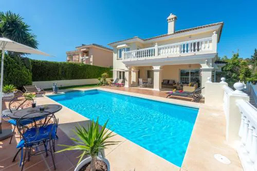 Villa La Cresta by Villa Plus