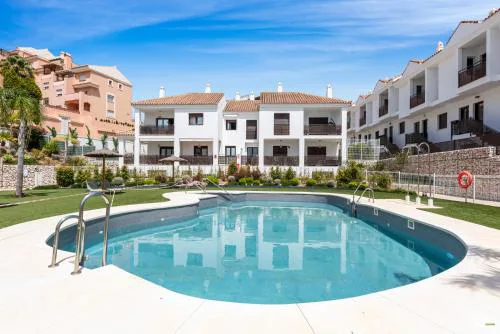 ViVi Homes - El Sembrador Pool, Terrace & Golf