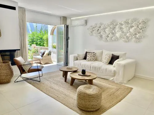 16 -Townhouse a 30 m de la plage dans le centre de la Cala de Mijas