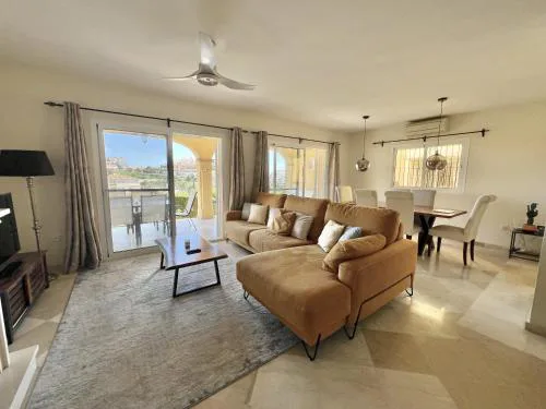 25 - Townhouse sur le golf de Miraflores
