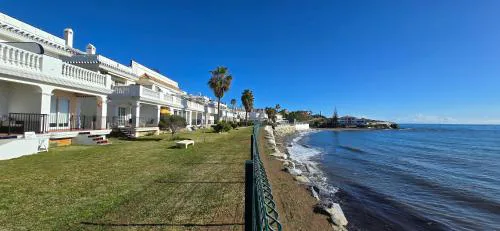 Arkadia Beach Seafront - El Faro