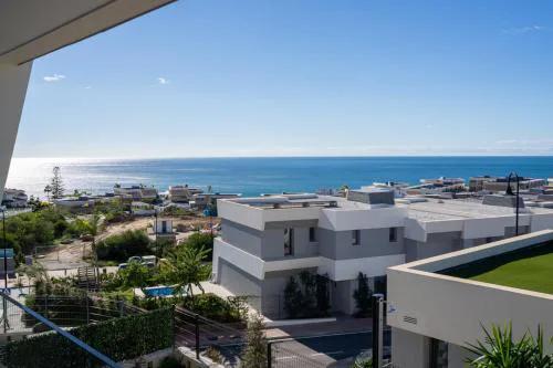 Beautiful Modern Town House - EDEN RESORT
