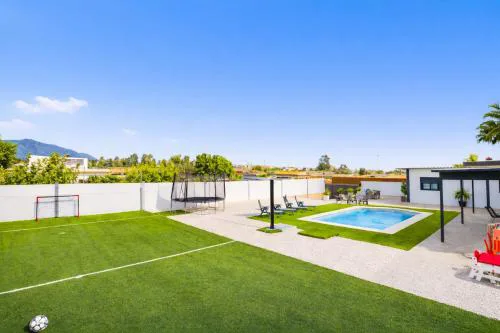 Cubo's Casa Soles & Football field