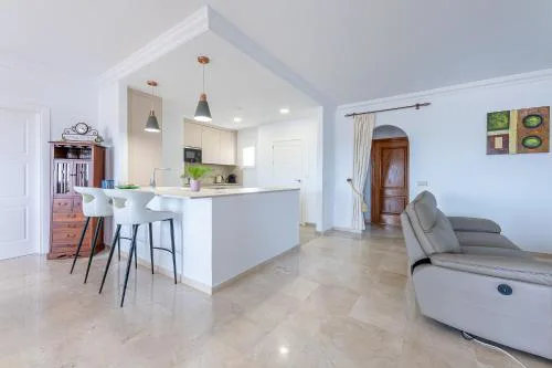 Fantastic 4 bed apt La Cala Hills