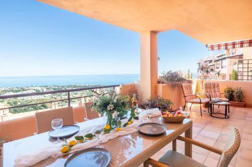 Los Alcores Family Pool Monthly Rental - Happy Rentals
