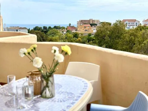Near Sea & Golf, Riviera 2 bed 2 bath apt with pool!