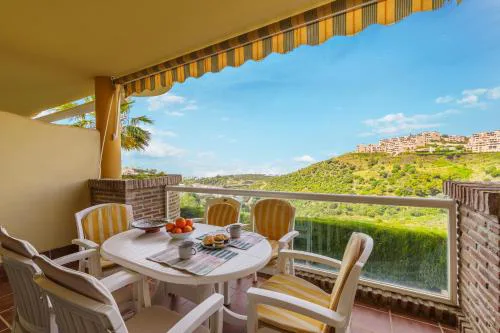 View Of The Sun Apartment With Pool - Happy Rentals
