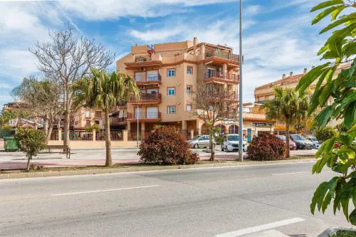 A&N Beachside Terrace Apartment with Pool & Parkin