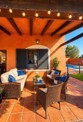 Agradable casa de playa con piscina. El Palmar