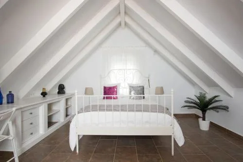 CASARA CUATRO - Charming warm loft close to the beach