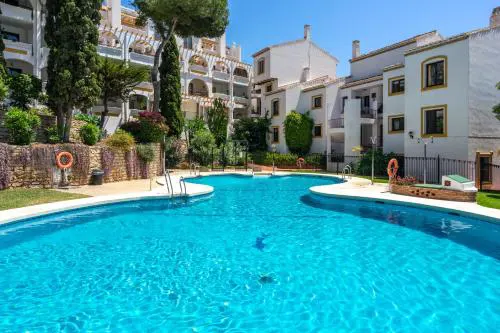 Cozy apartment with pool by Costarentals - Ref 153
