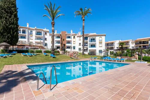 Family apt with pool by Costarentals - Ref 208
