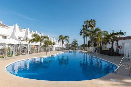 Mar de Calahonda by Alfresco Stays