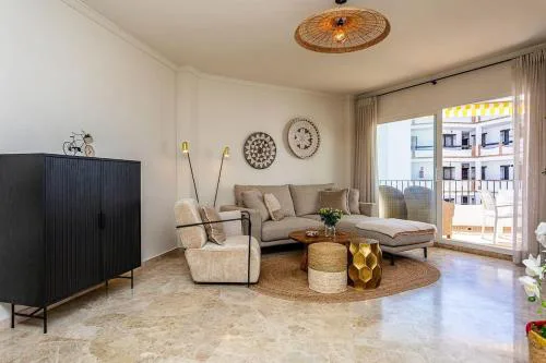 Premium apartment 2 Pools Beach nearby