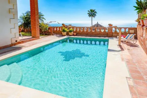 Villa Mirasol by Villa Plus