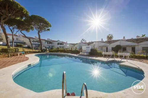 ViVi Homes - Nico Pool, Terrace & Sea View