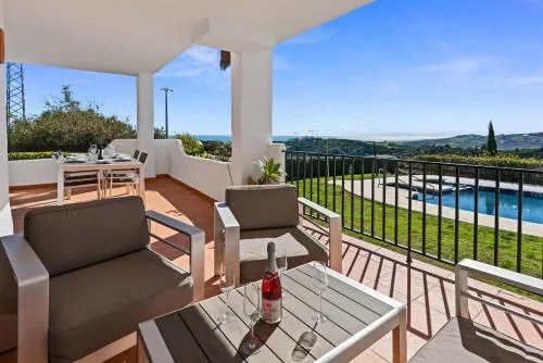 Augusta sea & pool views 2467