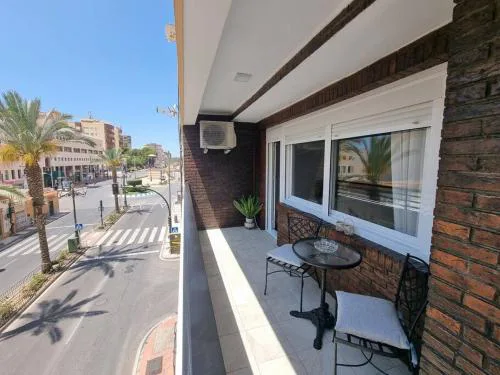 Santa Monica Suites, 2 hab con terraza, parking y playa a 5 min a pie