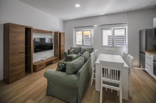 Apartamento centro ciudad patio cuarenta BAJO