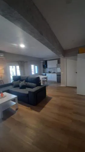 Almería Centro- Piso Reformado, Exterior, WiFi, a 1 minuto de Puerta Purchena