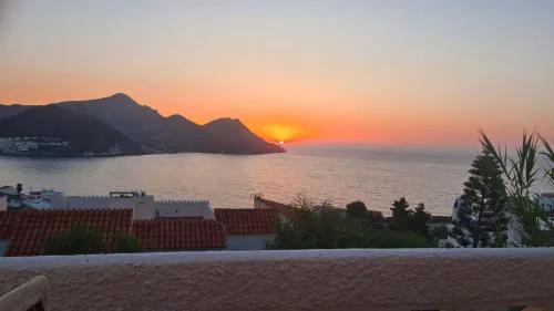 CasaMarga San José Precioso apartamento con piscina y vistas al mar