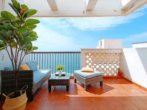Vista Azul Suites con terraza al lado del mar
