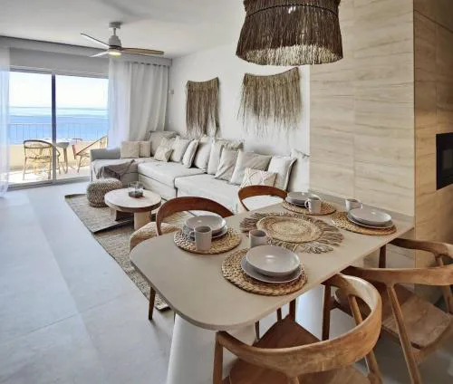 Apartamento en Almuñécar - Vistas al mar y piscina