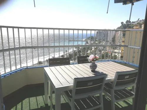 Bonito piso en primera línea de playa