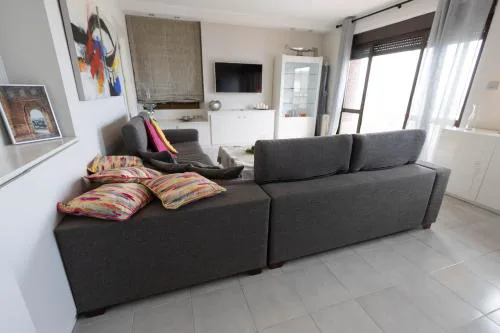 CT 383 GR - Faro's Almuñecar Beachfront for 4