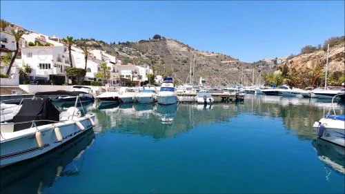 Estudió Marina