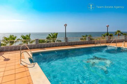Seafront Penthouse on San Cristobal Almuñécar