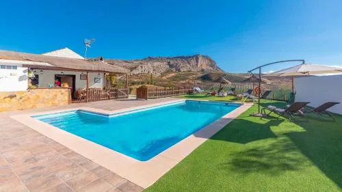 Casa La Pradera Antequera by Ruralidays