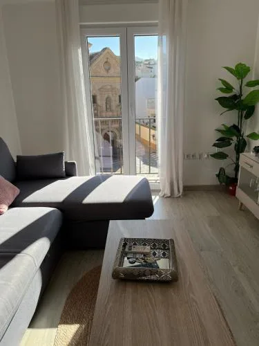 PISO CENTRO CON VISTAS ANTEQUERa