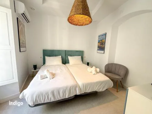 Casa Cristóbal Colón habitaciones con vistas a Semana Santa y Fiestas