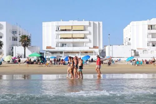 Primera línea de playa y acceso directo a la playa