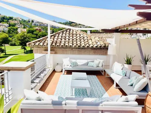 21 - Penthouse sur le golf de Los Arqueros a Benahavis