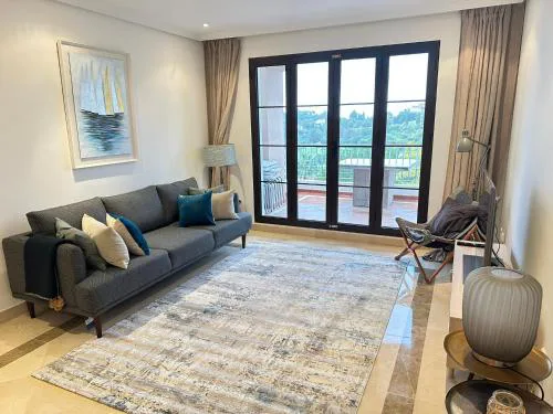 Los Arqueros apartment with golf views