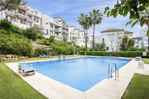 ViVi Homes - La Vida Dorada