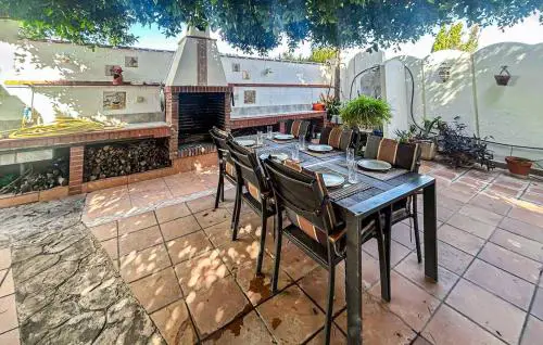 2 Bedroom Beautiful Home In Benalmadena