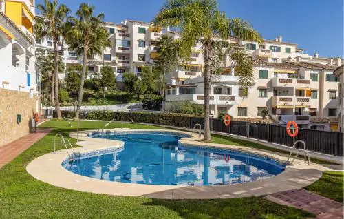 2 Bedroom Nice Apartment In Benalmádena